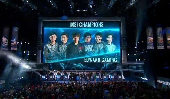 熊的力量！ Tarzan 疯狂地攻击 Scout ，最终胜利由 AL3-2 JD Gaming 获得，晋级决赛