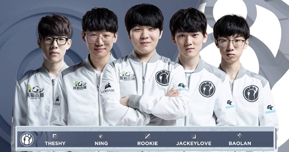 UP分享中单Qing问答：Ning是队伍老大哥 Baolan是可爱的小大哥